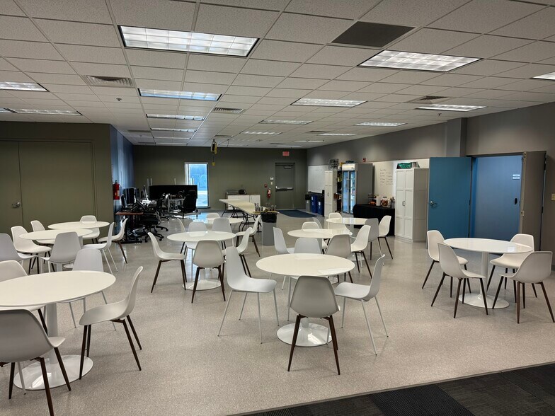 More Photos Of 745-755 Phoenix Dr, Ann Arbor Research And Development For Sale