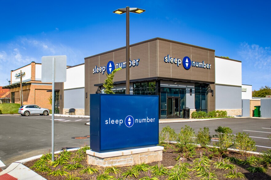 More Photos Of 215 N Pottstown Pike, Exton Storefront For Sale