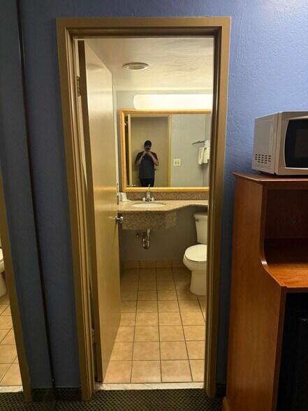 More Photos Of 4219 E Waterloo Rd, Stockton Hotel For Sale