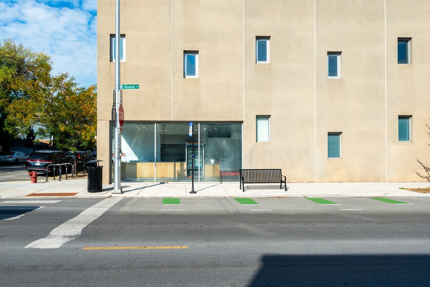 More Photos Of 2058 W Grand Ave, Chicago Loft Creative Space For Sale