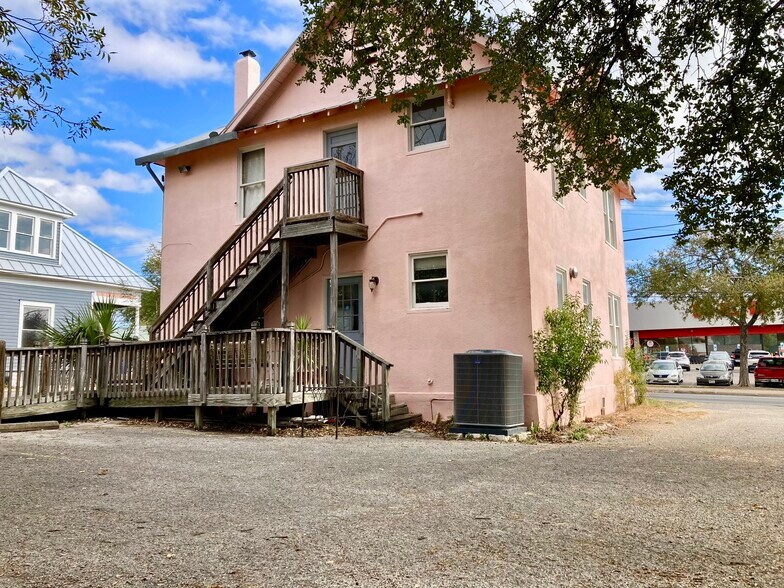 More Photos Of 215 N Comanche St, San Marcos Storefront Retail Office For Sale