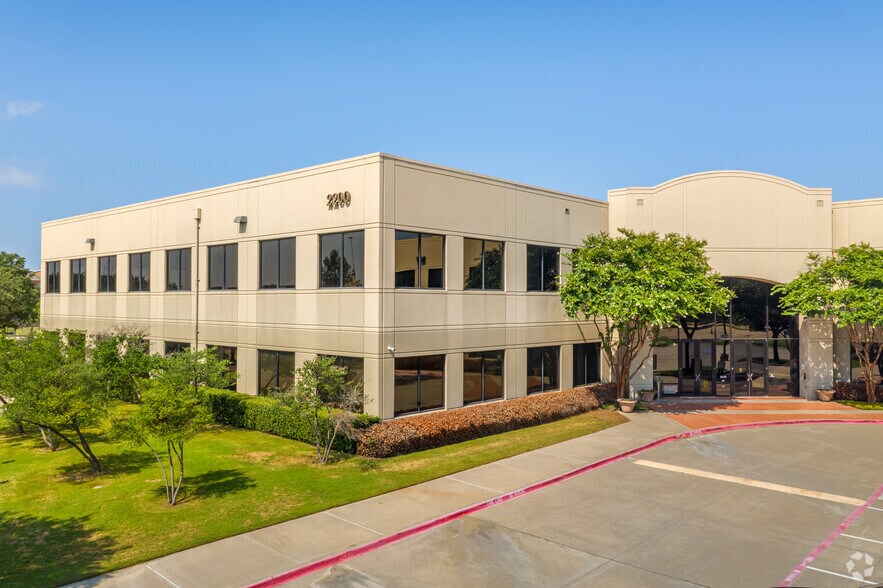 More Photos Of 2200 Highway 121, Bedford Office For Lease