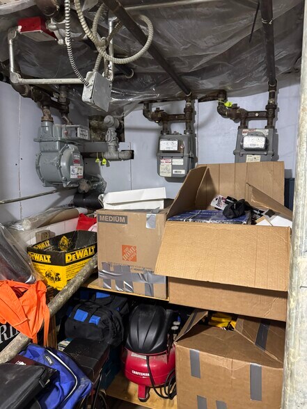 More Photos Of 294 Broadway, Brooklyn Apartments For Lease