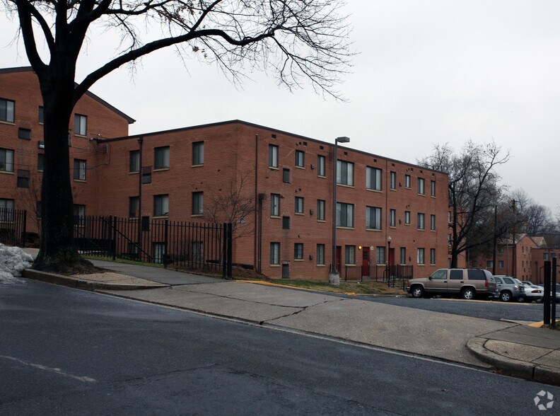 More Photos Of 3647 6th St SE, Washington Apartments For Sale