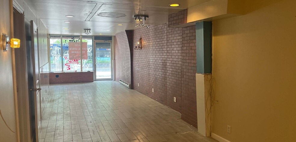 More Photos Of 301 E Houston St, New York Apartments For Sale