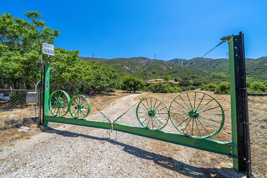 More Photos Of 1449 Lytle Creek Rd, Lytle Creek Flex For Sale