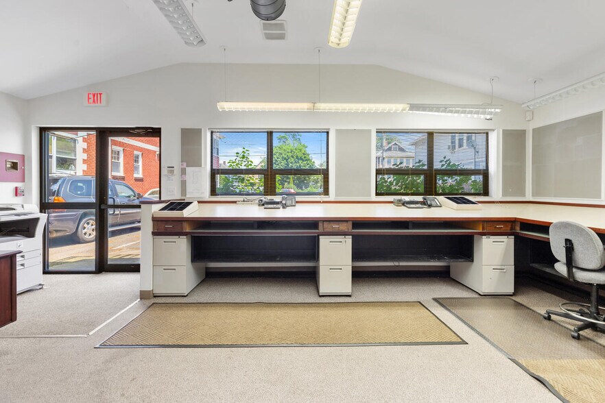 More Photos Of 30 Thacher St, Malden Office For Sale