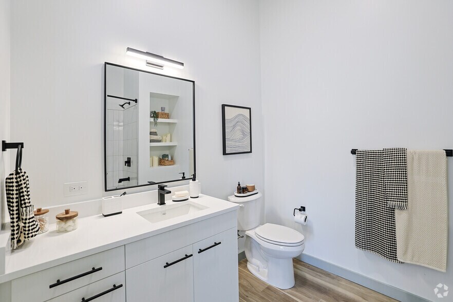 More Photos Of 39 Railroad Ave, Haverhill Apartments For Lease