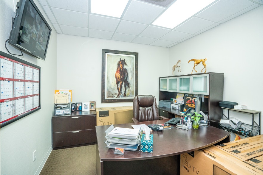 More Photos Of 6342 Harwick Dr, Corpus Christi Service For Lease