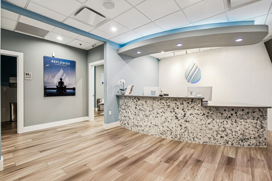 More Photos Of 55 Willow Ln, Marlboro Medical For Lease