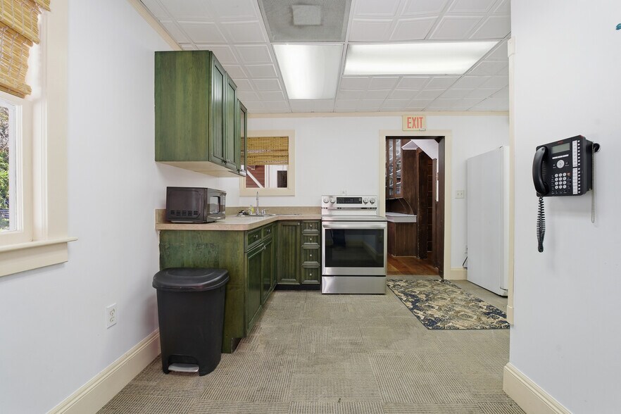 More Photos Of 34 W Orange St, Tarpon Springs Office For Lease
