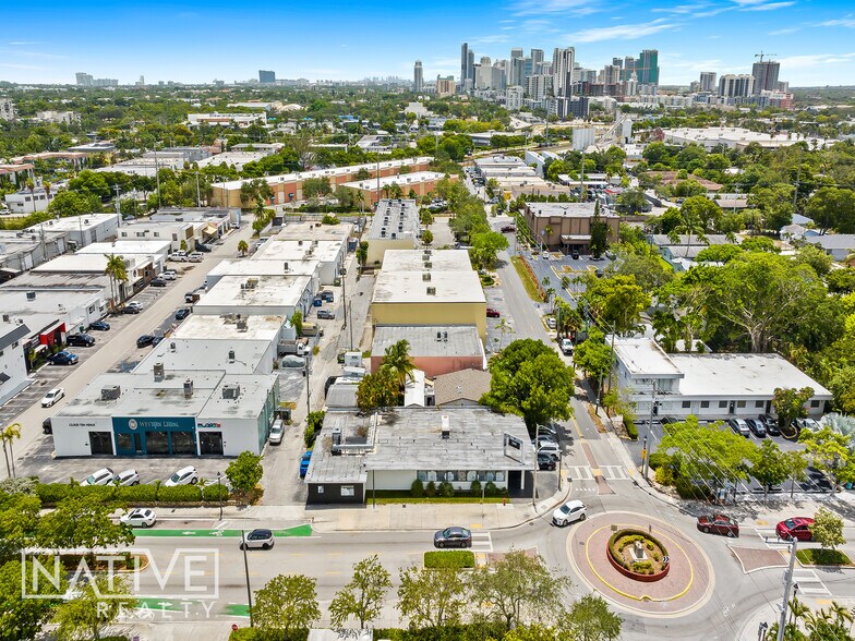 More Photos Of 700 NE 13th St, Fort Lauderdale Freestanding For Sale