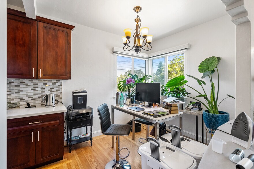 More Photos Of 1217 Capuchino Ave, Burlingame Apartments For Sale