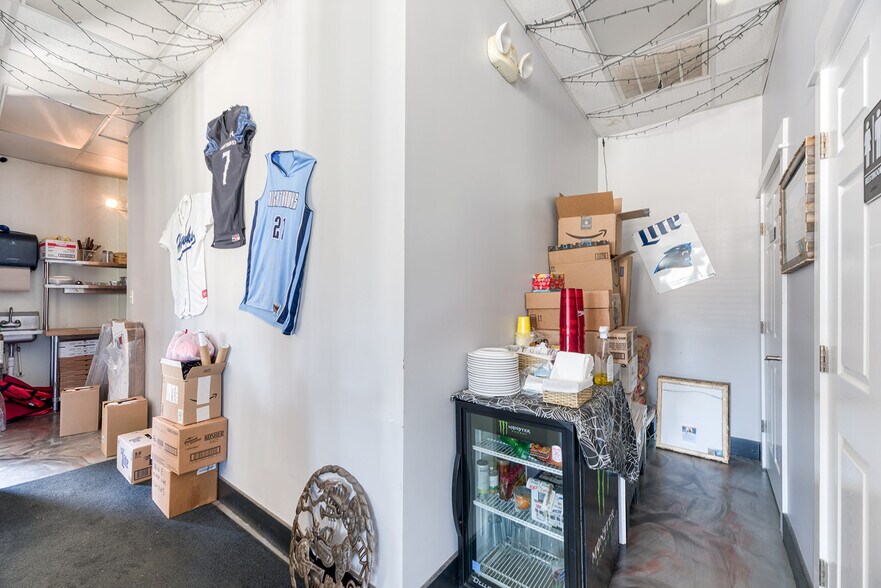 More Photos Of 100 Colingwood Ln, Kill Devil Hills Restaurant For Sale