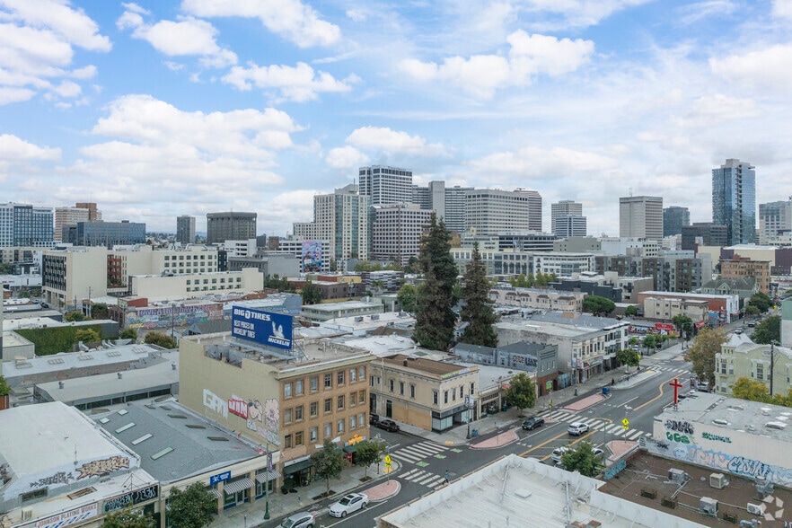 More Photos Of 498 25th St, Oakland Apartments For Sale