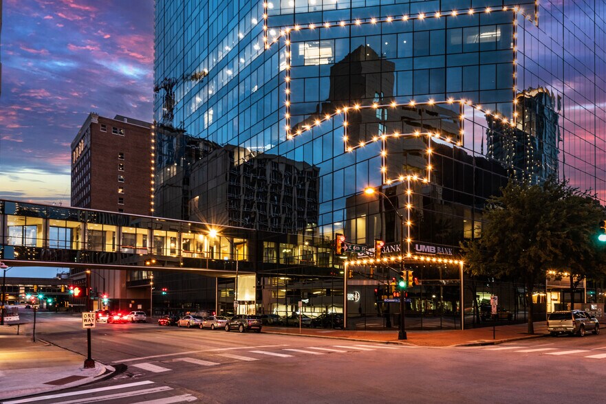 More Photos Of 777 Main St, Fort Worth Office For Lease