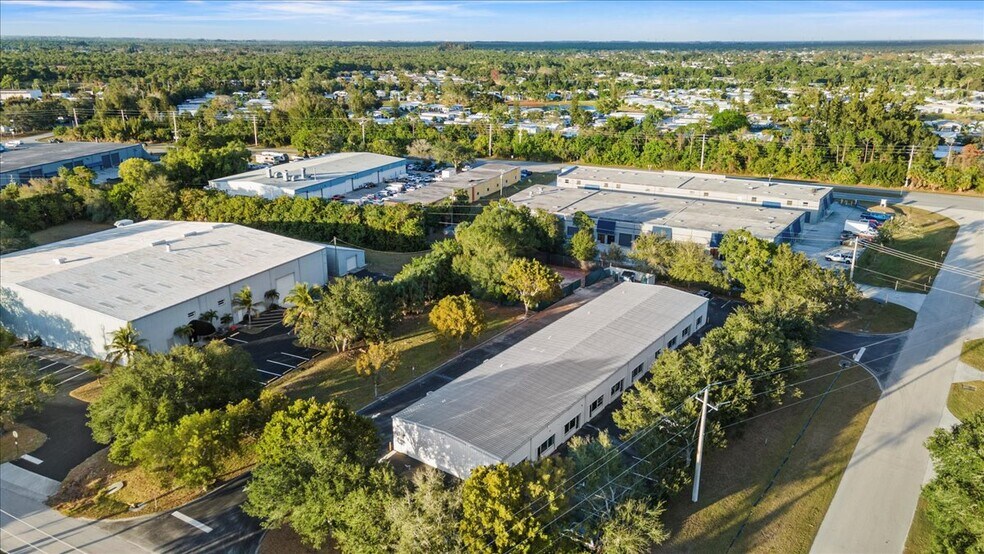 More Photos Of 1260-1296 SE Industrial Blvd, Port Saint Lucie Warehouse For Lease