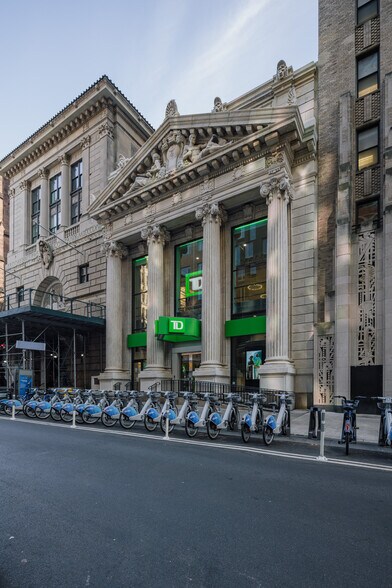 More Photos Of 181-183 Montague St, Brooklyn Bank For Sale