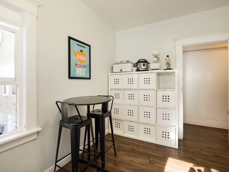 More Photos Of 221 Concord St, El Segundo Apartments For Sale