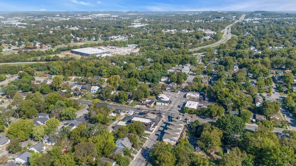 More Photos Of 722 McFerrin Ave, Nashville Restaurant For Lease