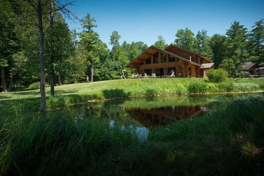 More Photos Of 7478 Barothy Rd, Walhalla Hotel For Sale