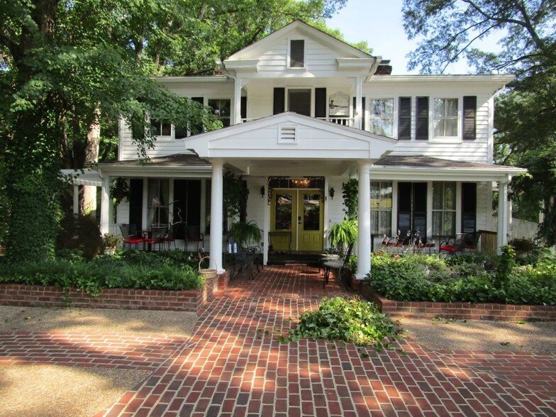 More Photos Of 1840 Manakin Rd, Manakin Sabot Restaurant For Sale