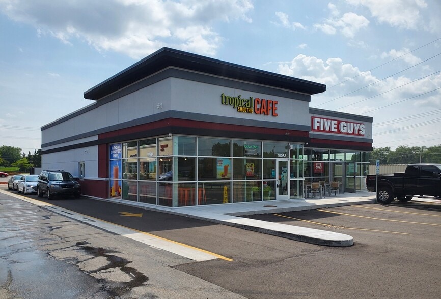 More Photos Of 10017 N 2nd Street, Machesney Park Fast Food For Lease