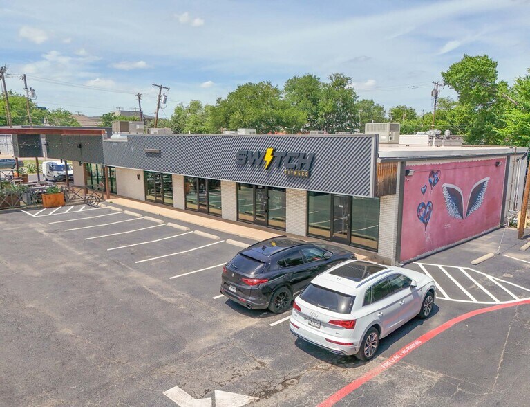More Photos Of , Dallas General Retail For Sale