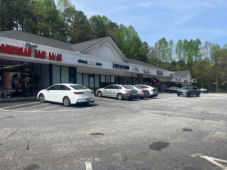 More Photos Of 414 N Hairston Rd, Stone Mountain Freestanding For Sale