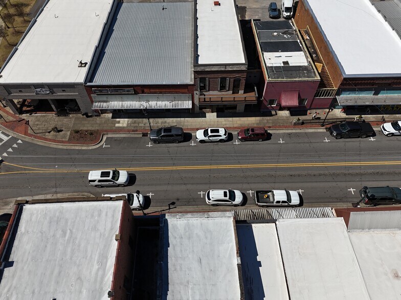 More Photos Of 109 Main Street, Columbiana Office For Lease