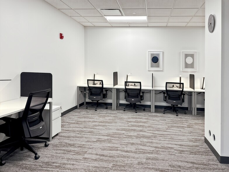 More Photos Of 1895 Tyler St, Hollywood Coworking Space