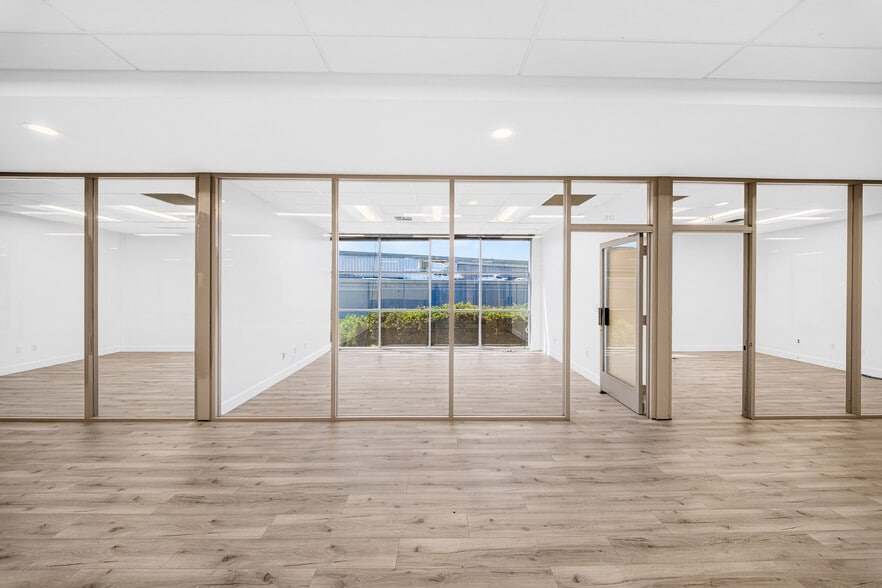 More Photos Of 18071 Fitch, Irvine Showroom For Sale