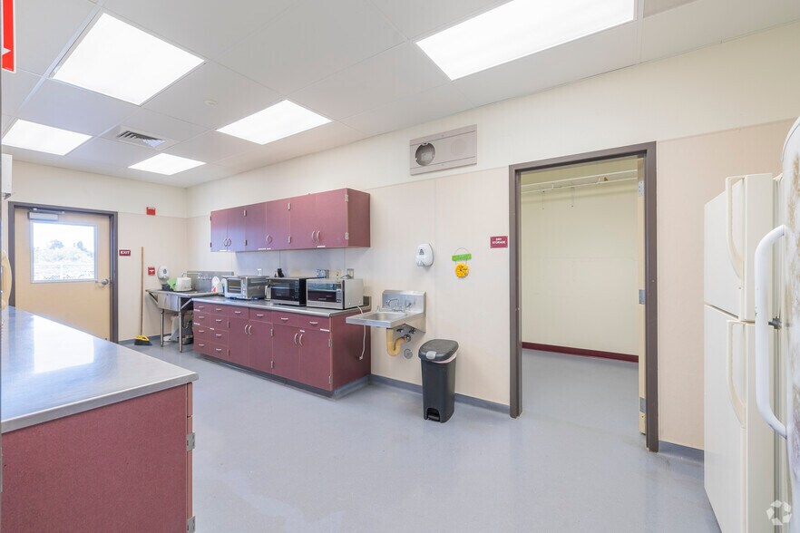 More Photos Of 1680 Los Carneros Ave, Napa Schools For Sale