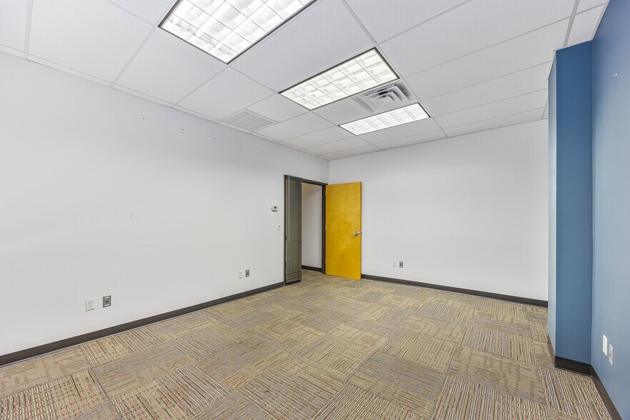More Photos Of 5500 Murrell Rd, Melbourne Office For Sale