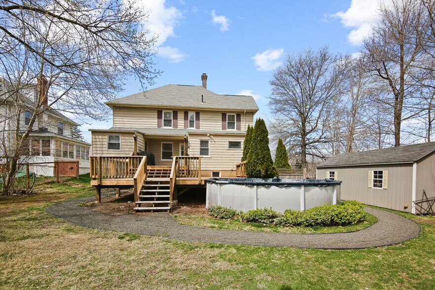 More Photos Of 18 Elm St, Rocky Hill Office Residential For Sale