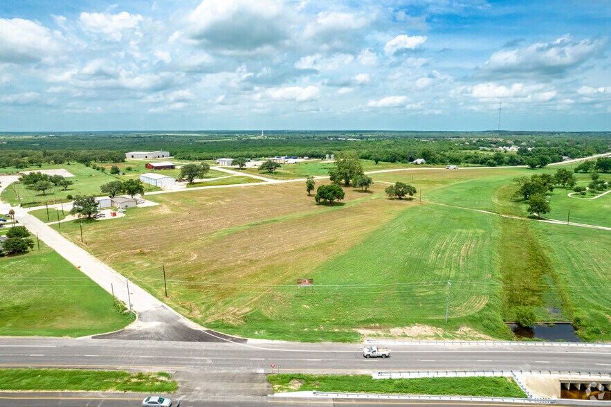 More Photos Of 195 Business Park Ave, Stockdale Land For Sale