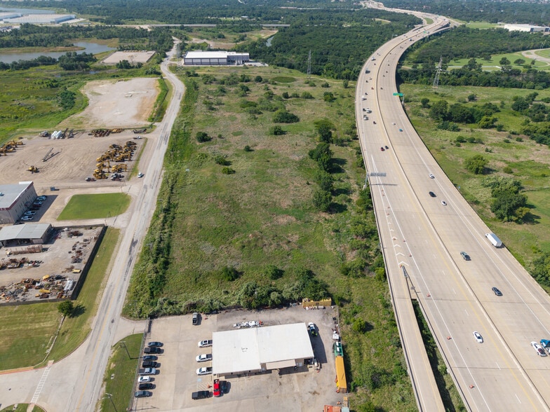 More Photos Of 2651 Hardrock Rd, Grand Prairie Land For Lease