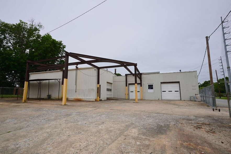 More Photos Of 501 Prospect St, High Point Manufacturing For Lease