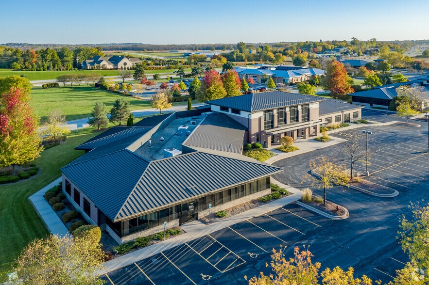 More Photos Of 3400 Intertech Dr, Brookfield Medical For Lease