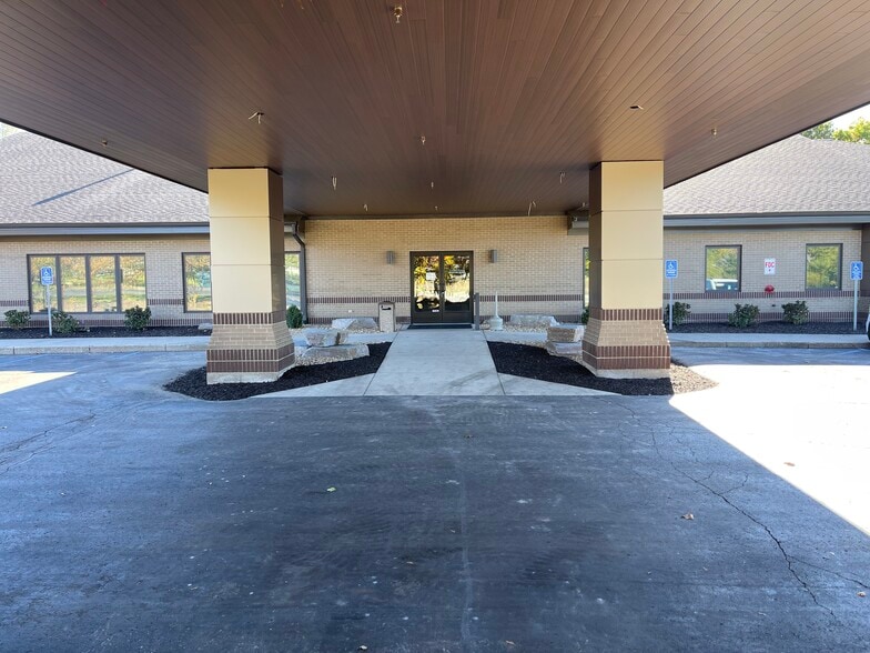 More Photos Of 3322 Beltline Ct NE, Grand Rapids Medical For Lease