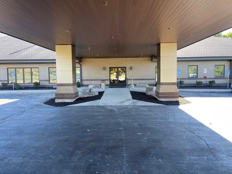 More Photos Of 3322 Beltline Ct NE, Grand Rapids Medical For Lease