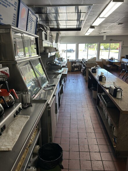 More Photos Of 1291 Abbott Rd, Buffalo Restaurant For Sale