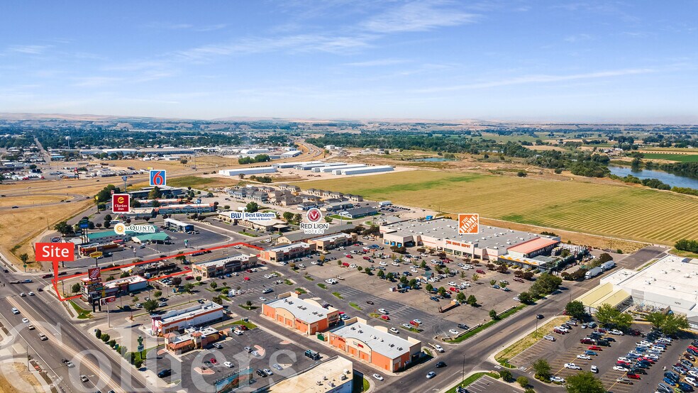 More Photos Of 76 Goodfellow St, Ontario Restaurant For Lease