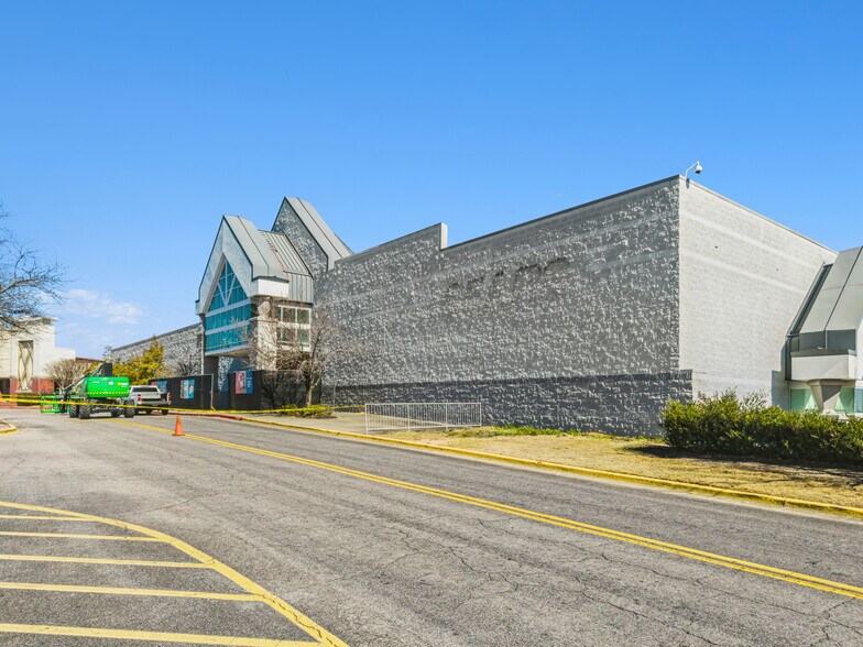 More Photos Of 3450 Wrightsboro Rd, Augusta General Retail For Sale