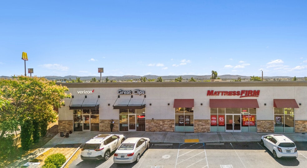 More Photos Of 375 Oro Dam Blvd E, Oroville Freestanding For Sale