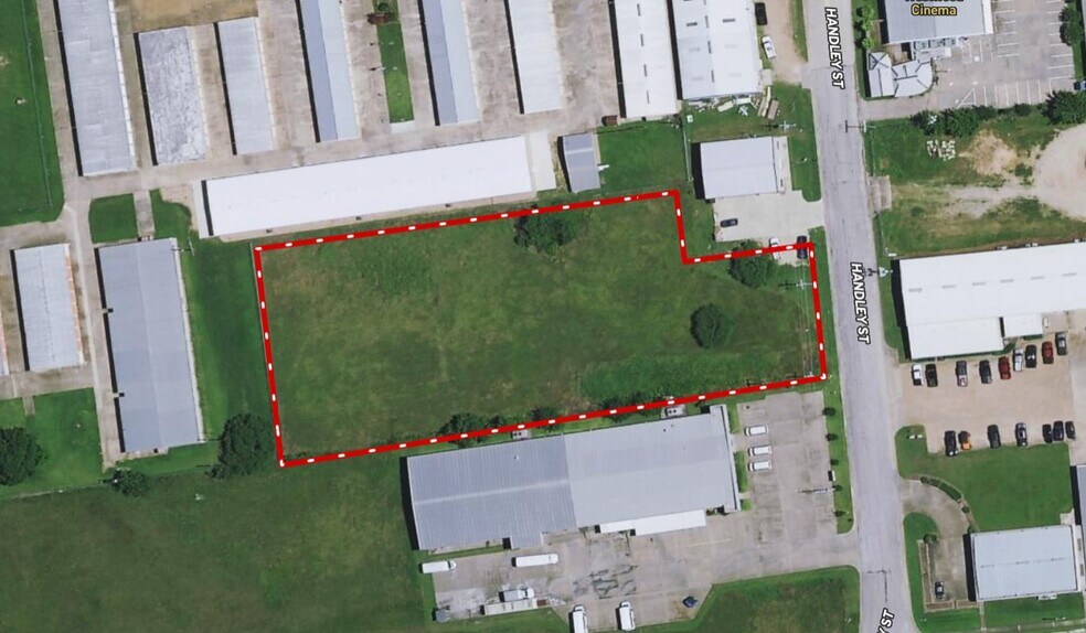 More Photos Of Handley St and HWY 290, Brenham Land For Lease
