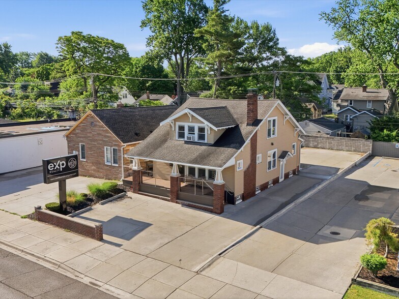 More Photos Of 928 E 11 Mile Rd, Royal Oak Serviced Offices For Lease
