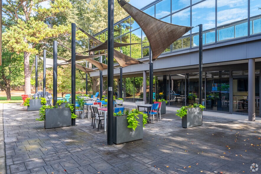 More Photos Of 6025 The Corners Pky, Peachtree Corners Unknown For Lease