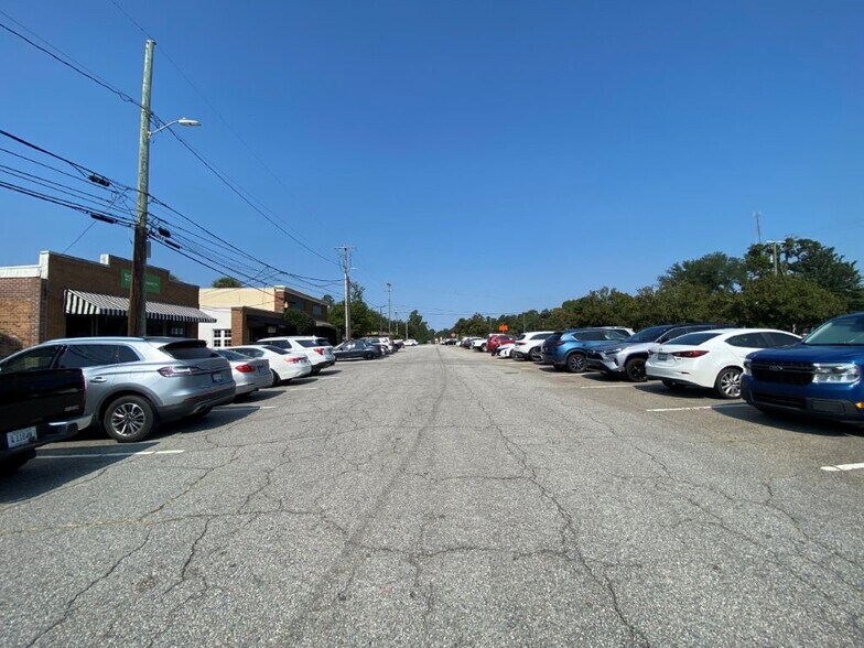 More Photos Of 112 W Doty Ave, Summerville Office For Lease