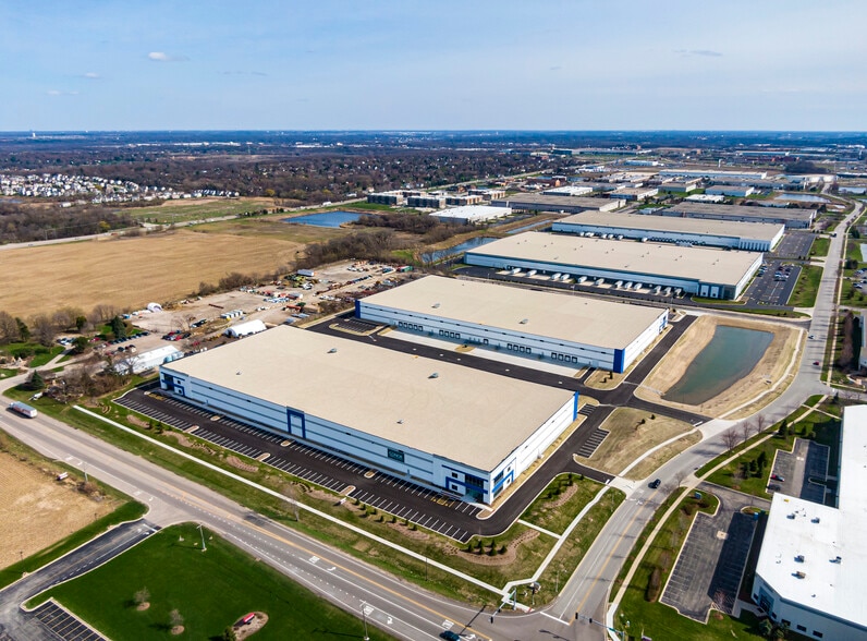 More Photos Of 2801 Galvin Dr, Elgin Warehouse For Lease
